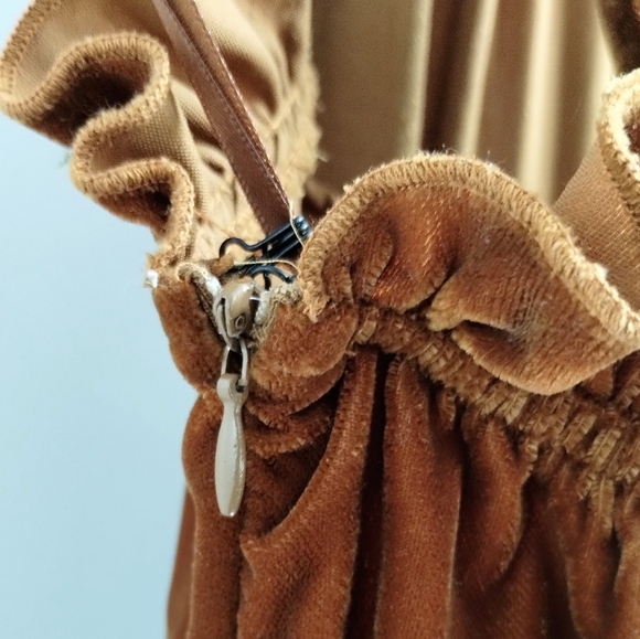 Anthropologie Kristinit Jumpsuit Gold Velvet Wide Leg Cropped - Picture 13 of 16